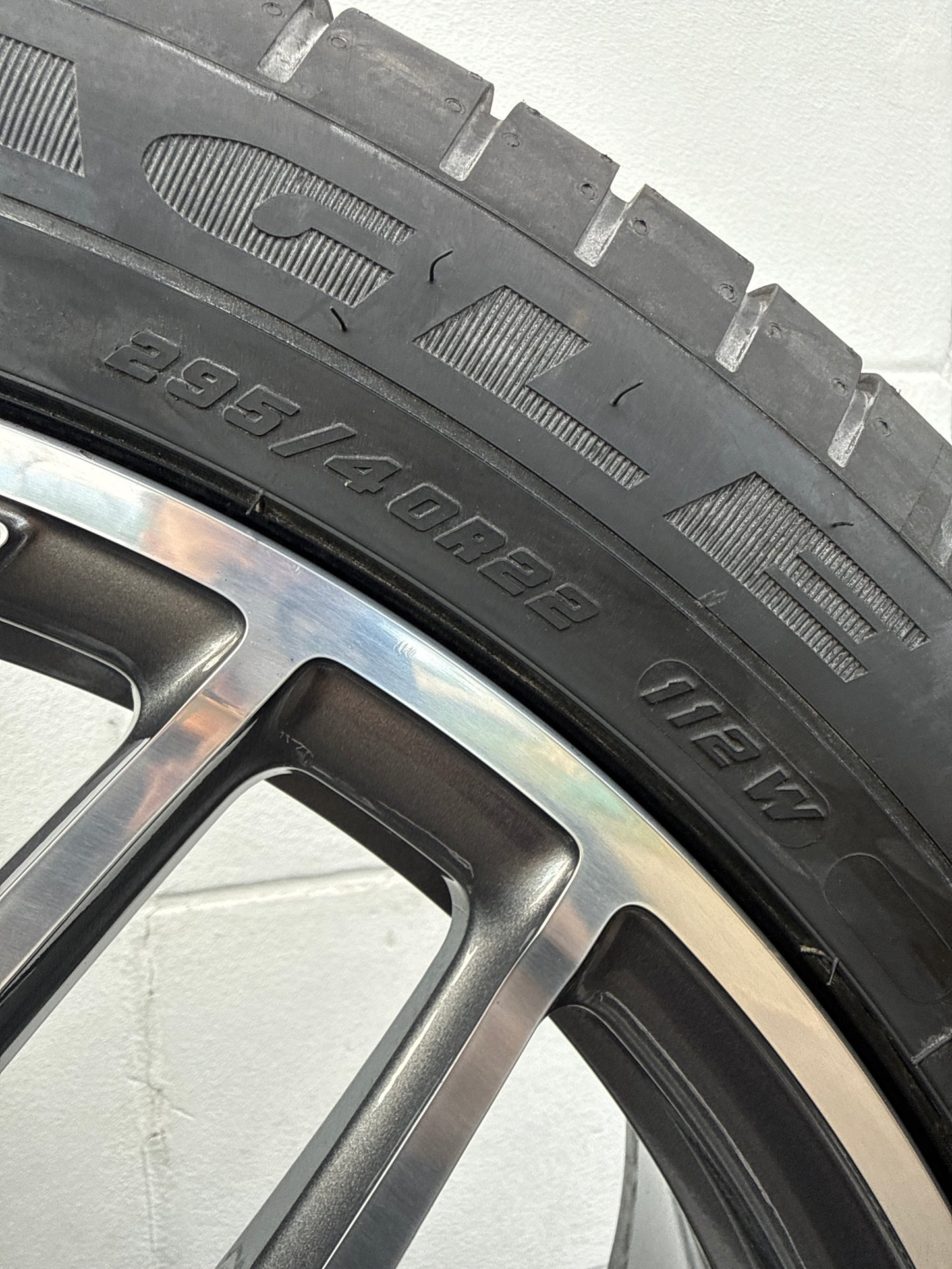 Original Mercedes G Klasse W463 W465 22 Zoll Sommerräder Schmiederäder Kreuzspeichendesign A4634012000
