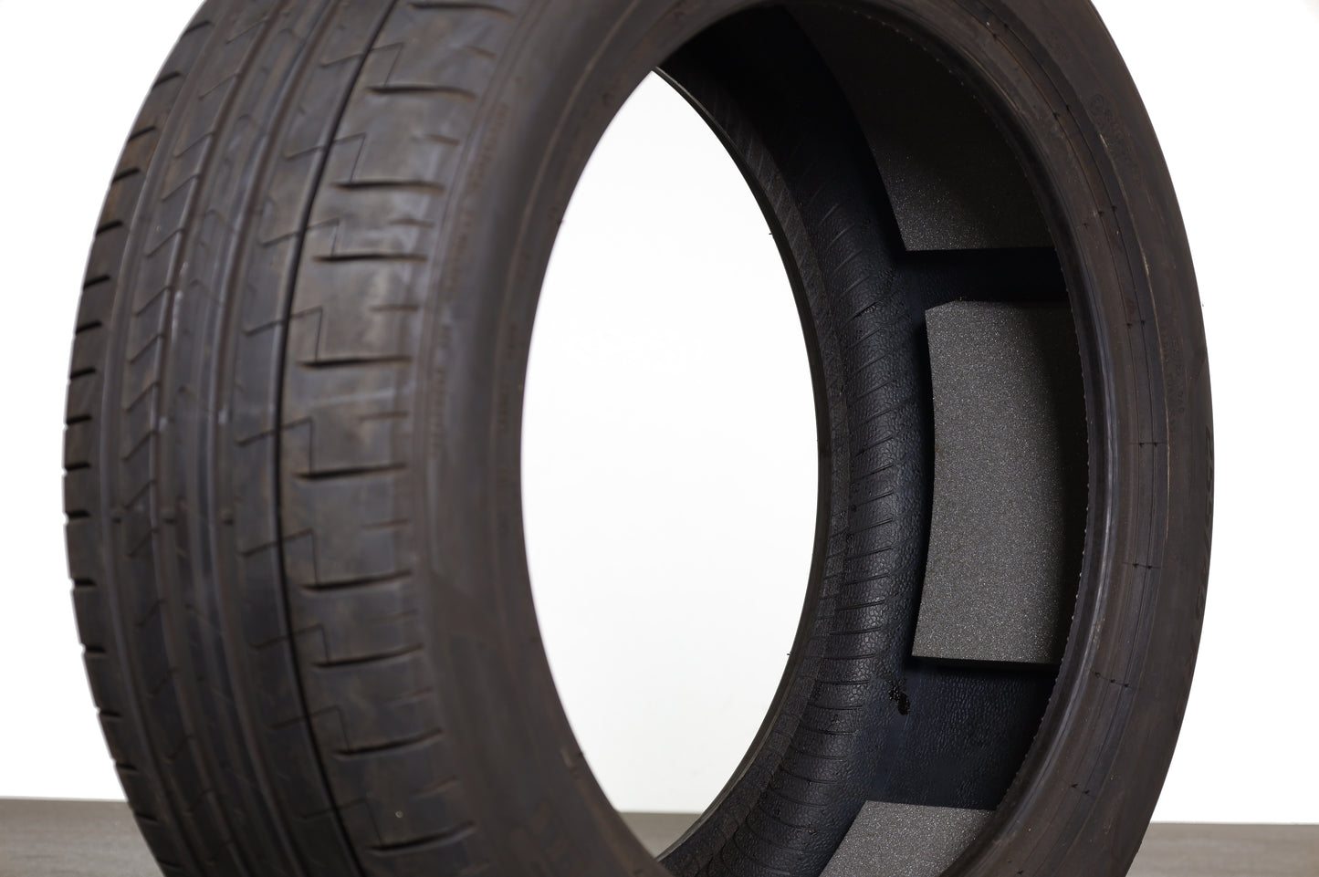 4x Sommerreifen 255/45 R19 104Y XL Pirelli Pzero pz4 MO-S mit 7 mm Profil