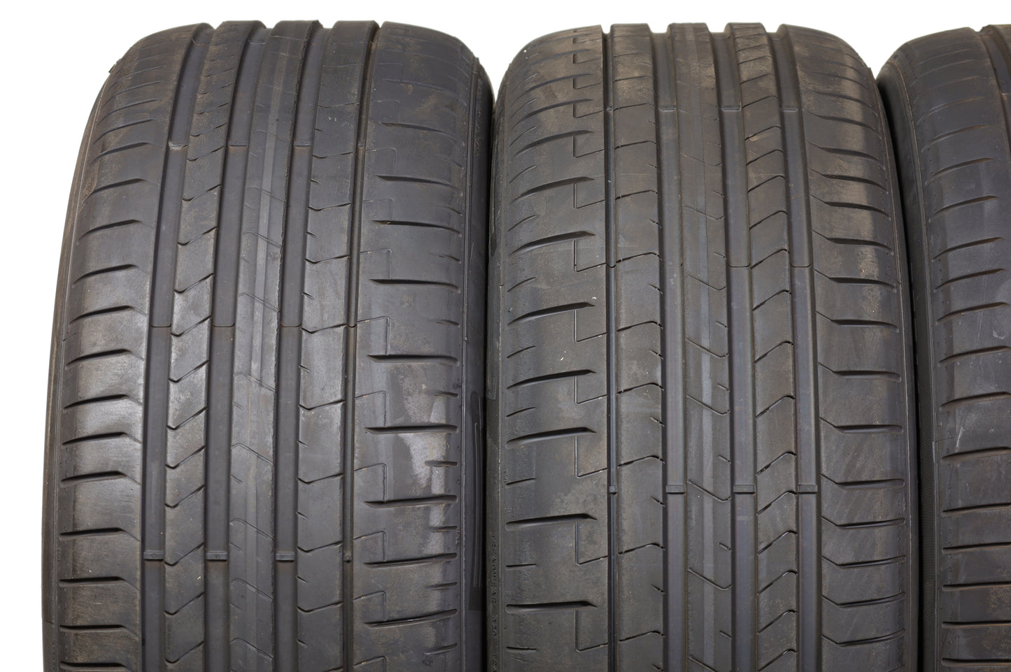 4x Sommerreifen 255/45 R19 104Y XL Pirelli Pzero pz4 MO-S mit 6 mm Profil