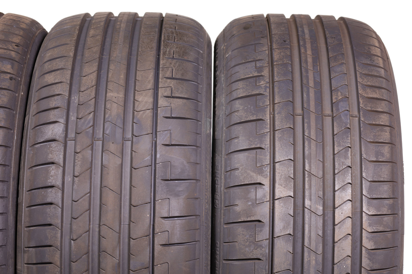 4x Sommerreifen 255/45 R19 104Y XL Pirelli Pzero pz4 MO-S mit 6,5-7 mm Profil
