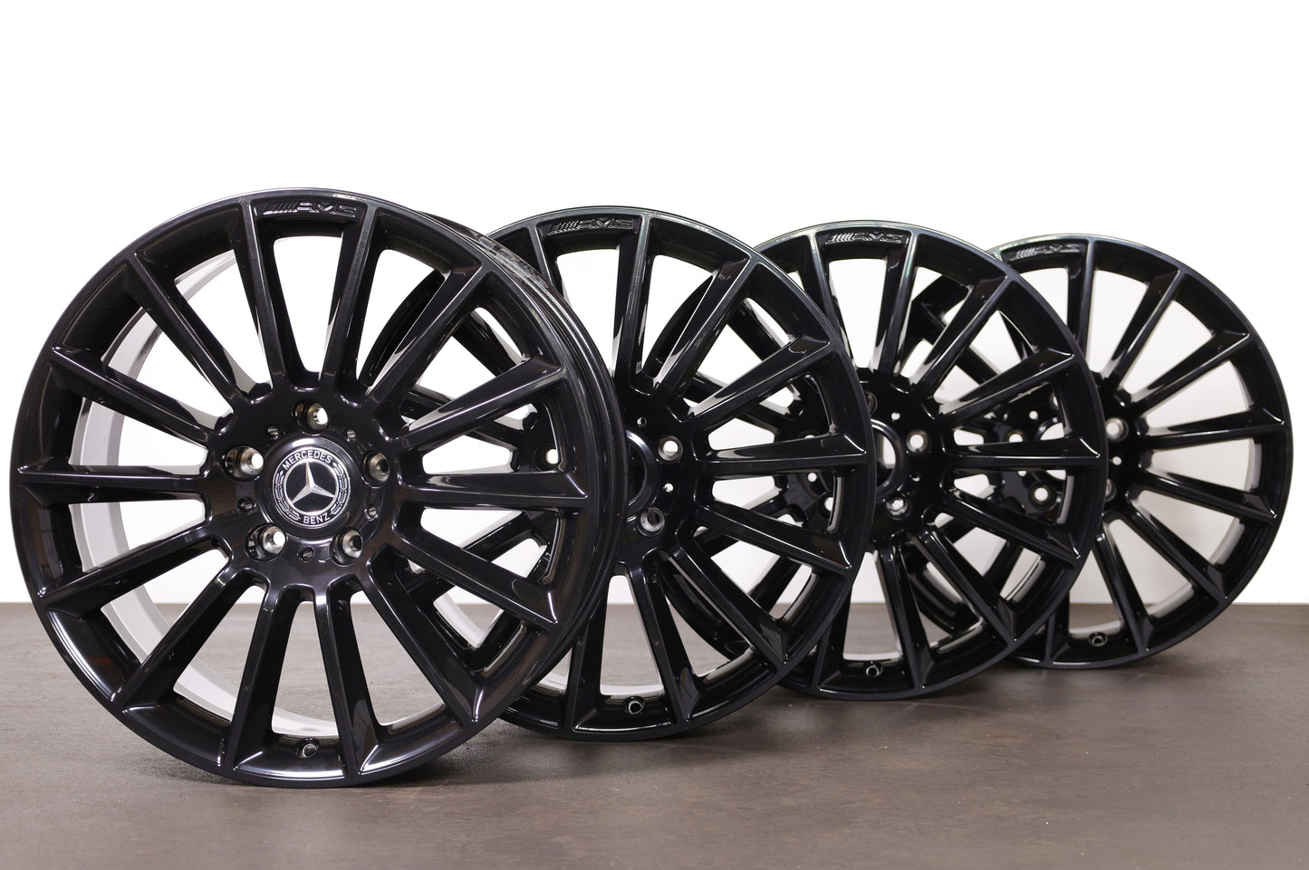 4x original Mercedes-AMG Alufelgen 8,5 x 20 ET32 A4634011700 G-Klasse W463 W463A STRONGER THAN TIME EDITION