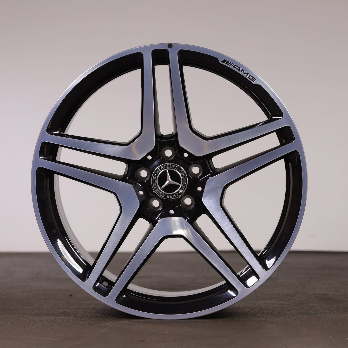 Original Mercedes AMG Schmiedefelge 20 Zoll S63 S65 W221 CL 63 65 A2214013202