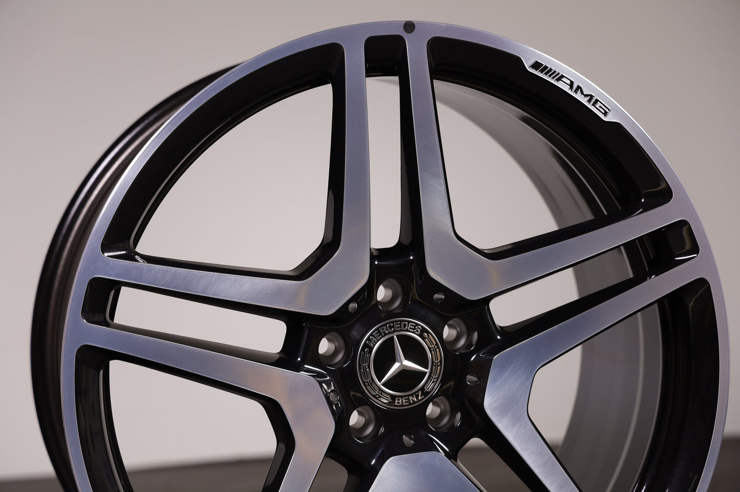 Original Mercedes AMG Schmiedefelge 20 Zoll S63 S65 W221 CL 63 65 A2214013202